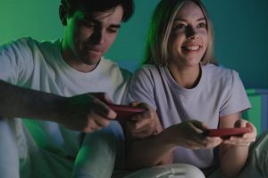 Người chơi đang trải nghiệm game bắn cá trên điện thoại Android ở chế độ ngang
