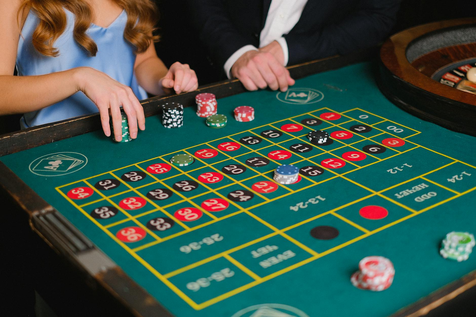 Bàn roulette châu Âu có bố cục dễ nhìn trong phòng live casino